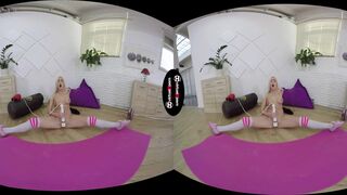 VR stretching with Daisy Lee