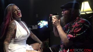 Busty babe Evilyn Ink tattoos Ivan then masturbates