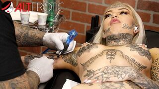 ALT Erotic - Amber Luke masturbates while getting tattooed