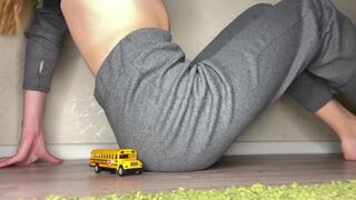 Giantess Destroys Tiny People On The Bus | BUTTCRUSH VORE