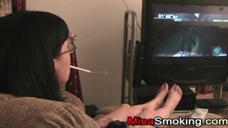 Smoking and gaming girlfriend