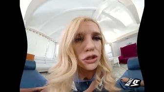 Wankz VR - Nikki Sweet - Hole Foods Market