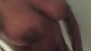 Cabinda/Angola Hoe Ashley Dungi Shows Pussy On Periscope