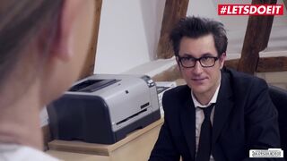 Valentines Day Office Fuck! Sexy Susi German Secretary Fucks Her Boss