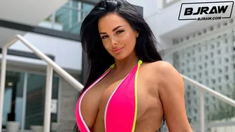 BJ Raw - Jessica Annelle Lets It All Hang Out