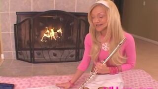 Musical pussied teen slut shoves flute in