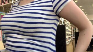 I love being at the library! I felt so hot flashing my boobs and masturbating there!