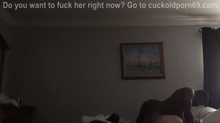 Skilled girl knows how to fuck properly