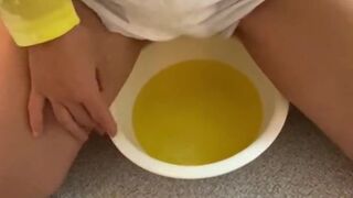 [Pee on diapers] Pissing and drinking urine in the mouth to Nana. Pee command to Nana