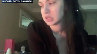 Twitch Streamer change shirt on stream flashes her tits by accident #70