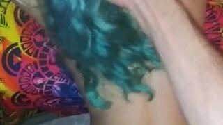 Blue haired bubble butt Tinder girl fucks on the first date.