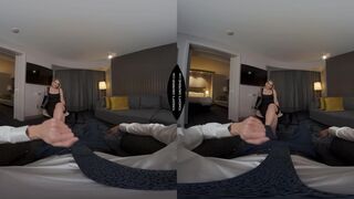 Ivy LeBelle stops by the hotel room of a man in need of a nice big ass in sex