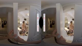 Lindsey (Jade Nile) fucks you in VR