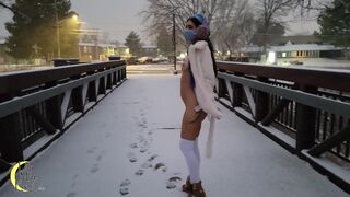 Husband dared me to strip in the snow...he didn't think I'd do it!