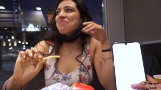 Argentina ama el helado de Mcdonals con lechita caliente -Ruby and Jacob