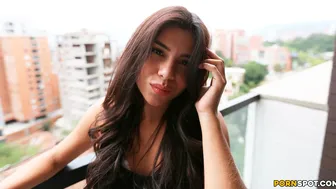 Chick porn video – Colombia Fuck Fest - Hot Colombian Chick Wants To Be A Model