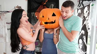 Mom Is Horny - Swalloween Treat