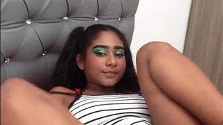 I make a video call with my boyfriend he asks me for nudes