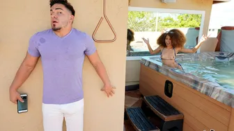 Brown Bunnies - Spying On This Hottie Pays Off