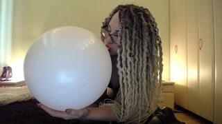 White big ballon blow then pop with ASS