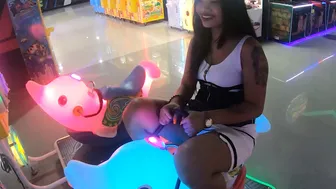 Cute Amateur Thai Teen Vibrator Fun