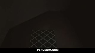 Waking up Stepmom for A Quick Fuck