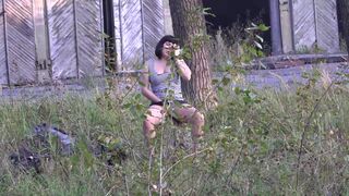 Anal masturbation outdoors during phone sex. An orgasm in a public place is especially interesting when a voyeur watches.