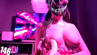 Korean Twitch Streamer gets nipslips in her outfit & flashing boobs #146
