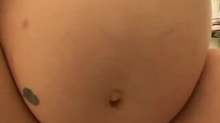 Pregnant milf masturbates with vibrator