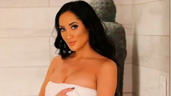 Dirty Wives Club - Chloe Amour Fucks On Business Trip Away From Her Husband