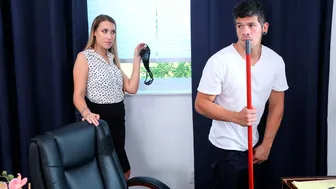 Naughty Office - Bad Girl Kimber Lee Fucking In The Desk With Her Bubble Butt