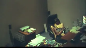 Reach porn video – Scandalous GFs - Office Brunette Girl Fingering Her Pussy At Free Time