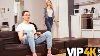 Sis.porn - Blonde from Russia Anna Krowe is filled with stepbrothers cock