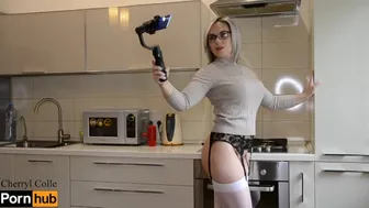 SEXY MILF RECORDING HERSELF