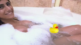Mia Khalifa - Bubble Bath Fun Time With Lebanese Babe (No Sex)