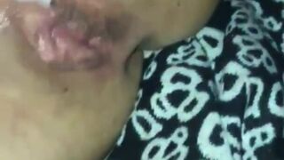 Pussy fisting, hard squirting for pretty babe latina girlfriend(dialoghi italiano)