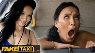 Fake Taxi - Bikini Babe Asia Vargas strips in the back of the cab to the drivers delight