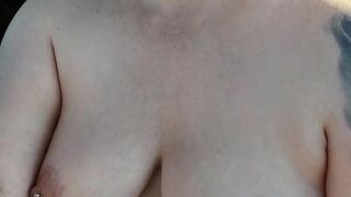 xxMissSwitchxx is BACK! Driving & Flashing Mommy Titties
