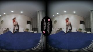 Solo plumper, Eva Berger is gently masturbating, in VR