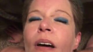 Cum craving Milf Amanda gets facial from Tinder hook up!