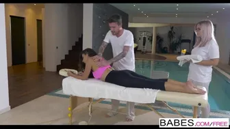 Elegant Anal - Elegant Anal - Martina Gold gets oiled up and ass fucked