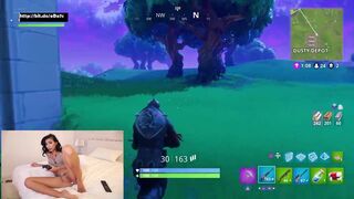 Getting a Victory Royal but masterbating meanwhile (Fortnite Battle Royal) http://zo.ee/6BiNT