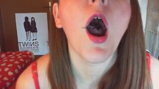 A really strange and super fetish video spiders inside my pussy and mouth