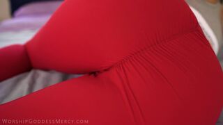 Close Up Sweaty Gym Farts POV