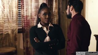Ebony agent gets fucked to sell a house