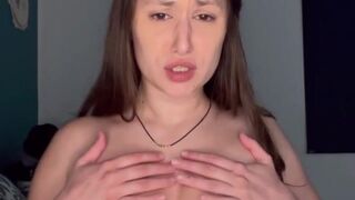 ישראלית בסקס אנאלי ובכוס דאבל Israeli Instagram star masturbates and fucks herself with double fuck