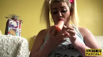 Pascals Subsluts - British Plumper Squirting For Santa