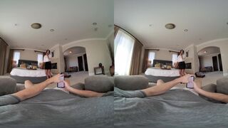 Pay Anissa Kate For Naughty Sex Hotel Services VR Porn