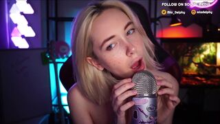 ASMR VIRTUAL SUBMISSIVE GIRLFRIEND HAPPY TO SEE YOU AGAIN - MIA DELPHY