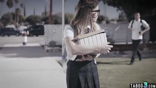 Nerdy teen gets back at bullies and orders them to DP